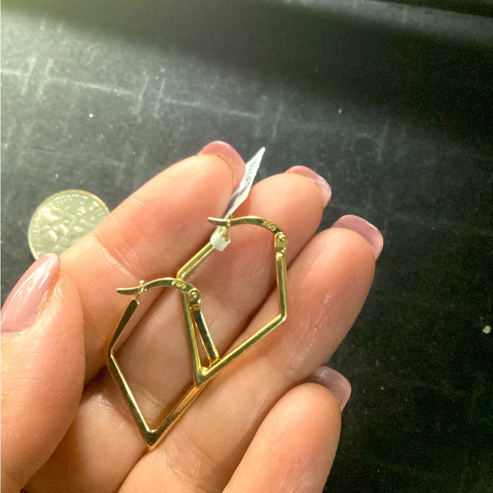 18K Solid Gold Quad design dangling earring Authenticity Guaranteed